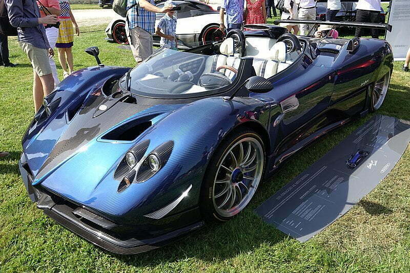 pagani zonda hp barchetta on show room