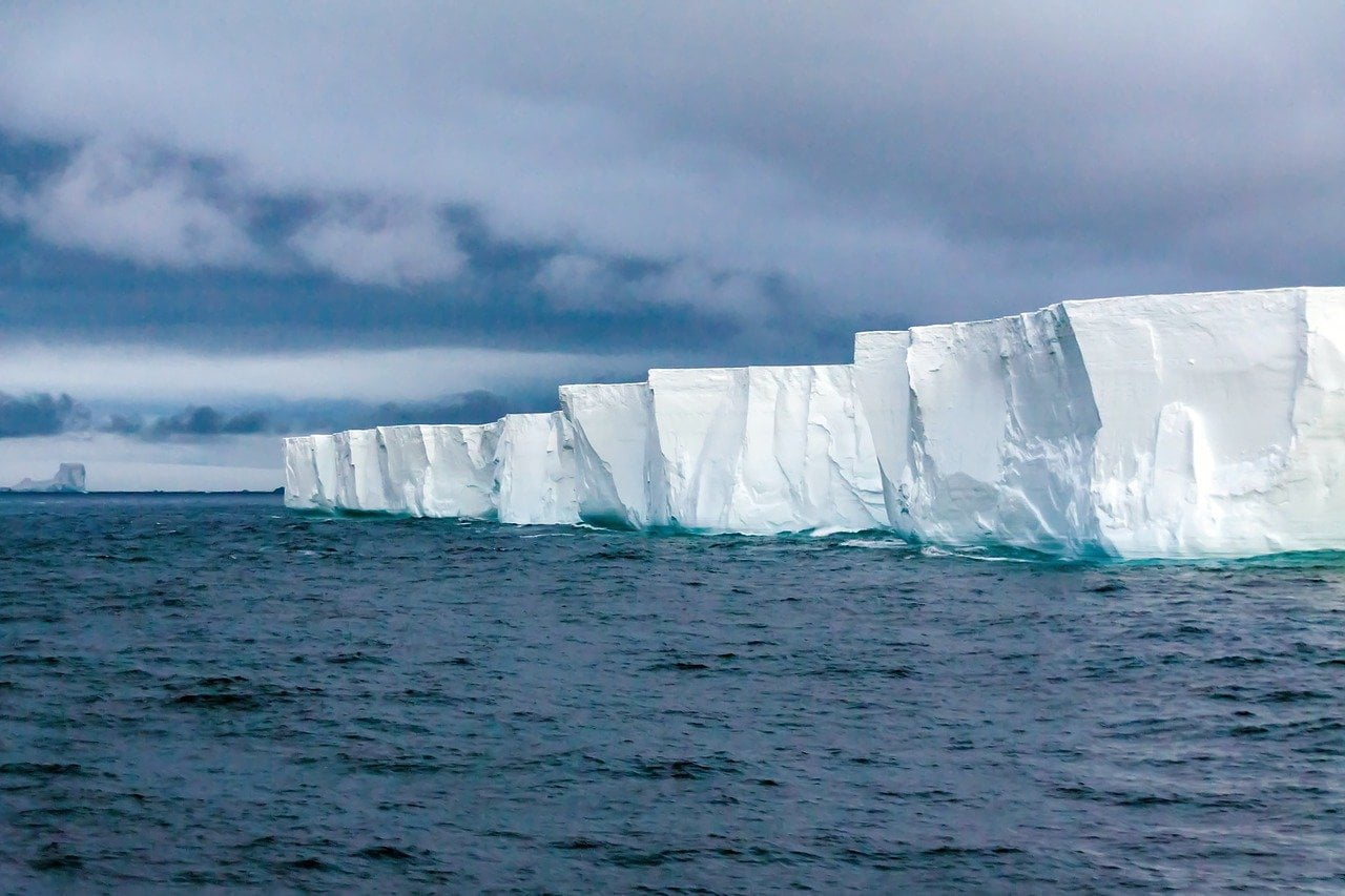 Antarctica a biggest continent in the world