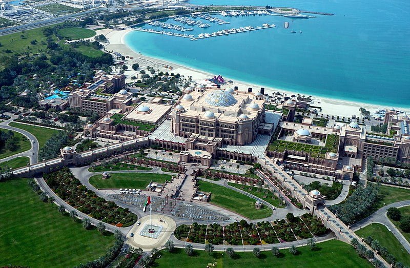 Emirates Palace new one of the most expensive buildings in the world