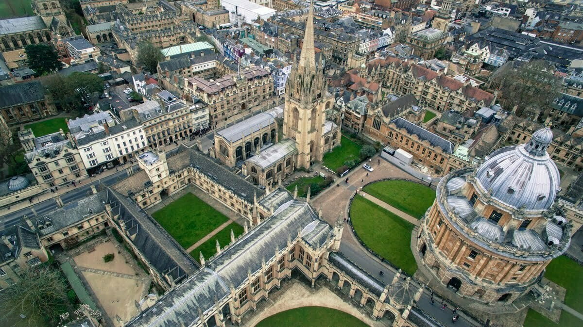University of Oxford a most expensive university in the world